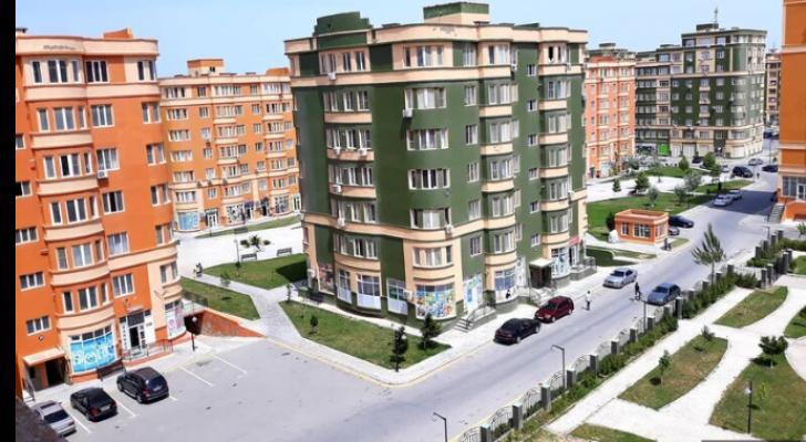 Yeni tikilən binalardakı mənzillərə çıxarış verilməsi davam etdirilir