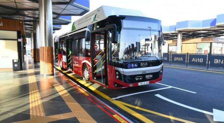 Bakıda yeni avtobus dayanacağı pavilyonları quraşdırılır
