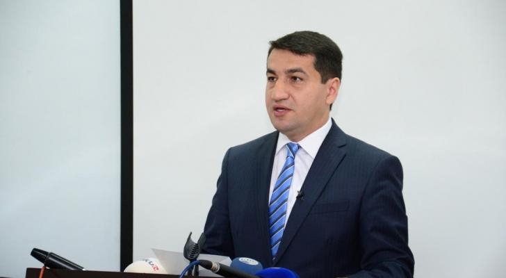 Hikmət Hacıyev karantinin yumşaldılmasının səbəbləri ilə bağlı DANIŞDI
