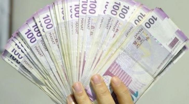 Deputat 190 manatlıq birdəfəlik ödəmədən danışdı