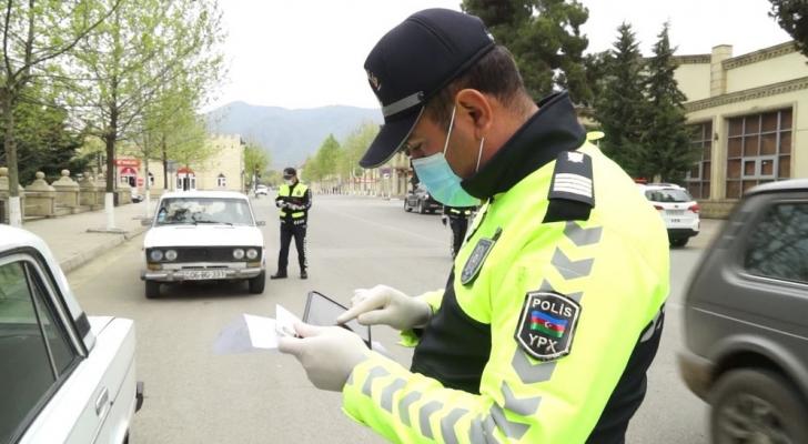 Polis xüsusi karantin elan edilən rayonlarda reydlər keçirib