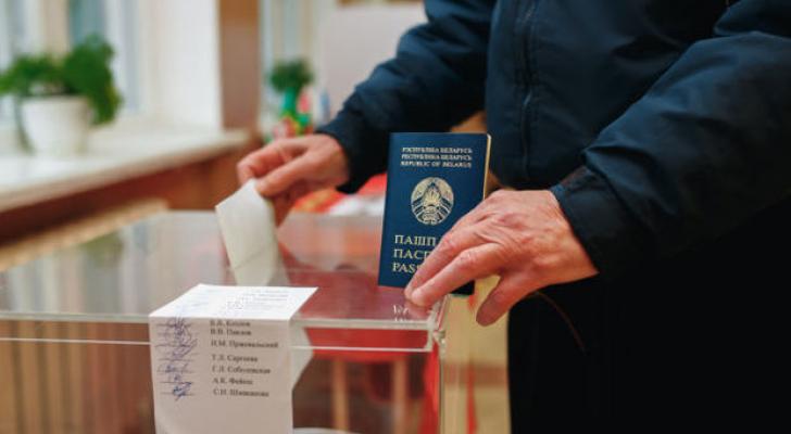 Belarusda prezident seçkiləri keçirilir