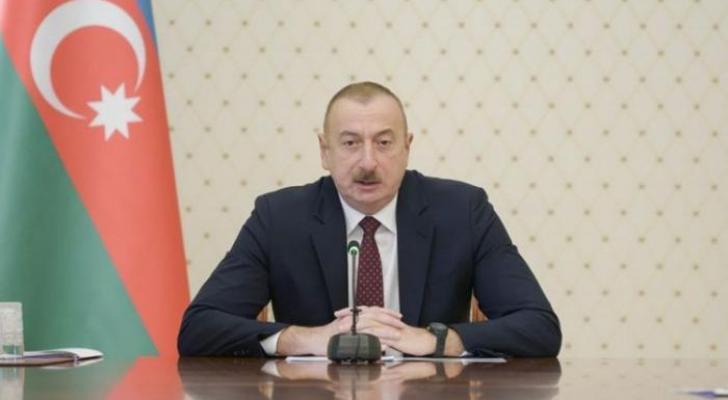 İlham Əliyev Fikrət Qocanı təbrik etdi