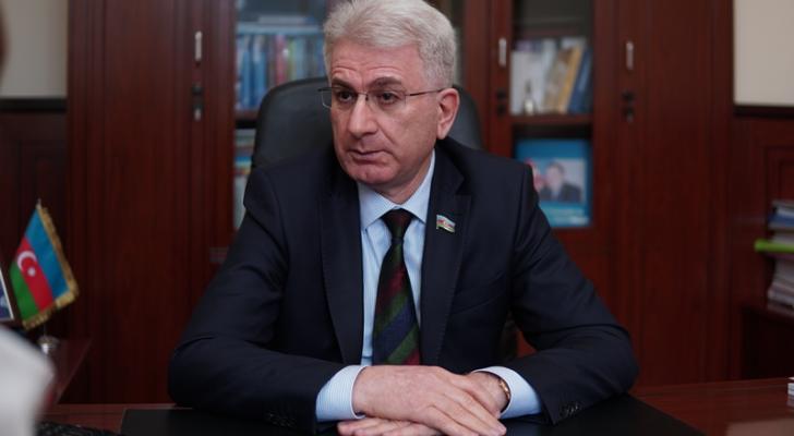 Vəzifəsindən azad edilən deputatla bağlı RƏSMİ AÇIQLAMA