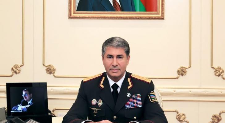 Vilayət Eyvazov rəisi işdən çıxartdı
