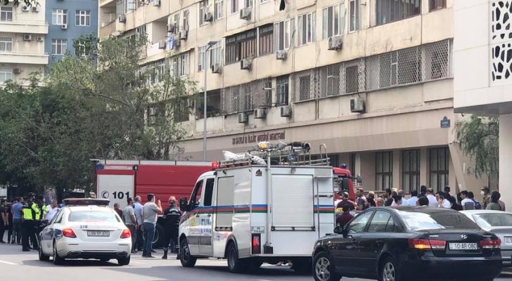 Bakının Həsən Əliyev küçəsindən Azadlıq prospektinə giriş bağlanıb