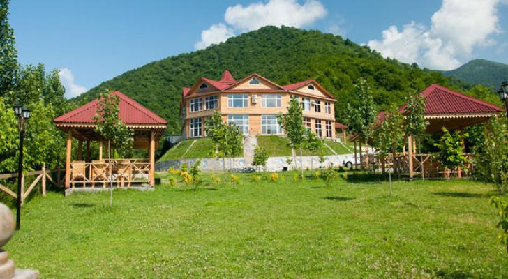 “Daxili sərhədlərin açılması turizmə canlanma gətirəcək” – Agentlik