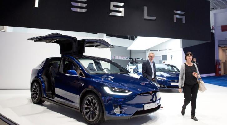 “Tesla”nın səhmləri ucuzlaşdı