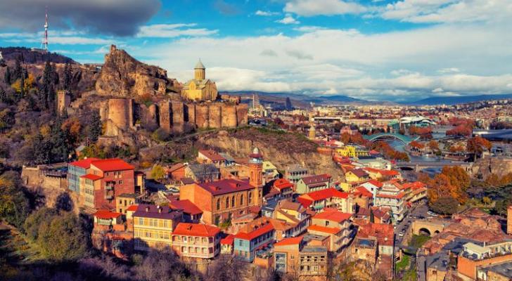 Gürcüstanın turizm gəlirləri 1,8 mlrd. dollar azalıb