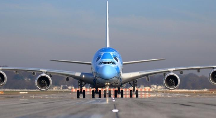 “Airbus 380” sərnişin təyyarəsi İstanbula təcili eniş etdi
