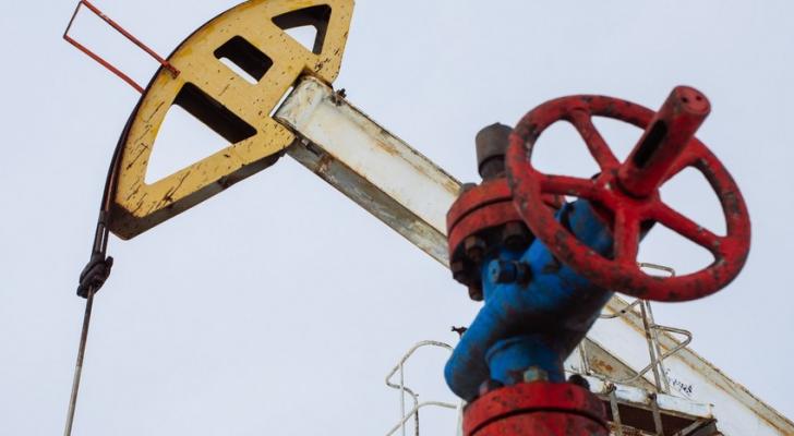 “Urals” neftinin orta qiyməti 33% azalıb
