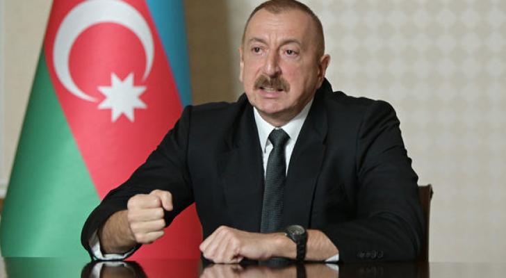 “Azərbaycan əsgəri onları iti qovan kimi qovur”