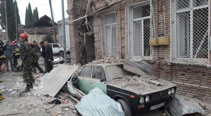 Gəncədə bir nəfər ölüb, 4 nəfər yaralanıb - FOTO