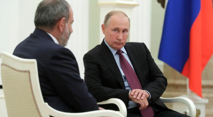Paşinyan bir həftədə dördüncü zəngini edib Putinə