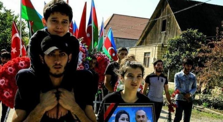 Nazirlik hər iki valideynini itirmiş qardaş-bacının xərclərini öz üzərinə götürdü