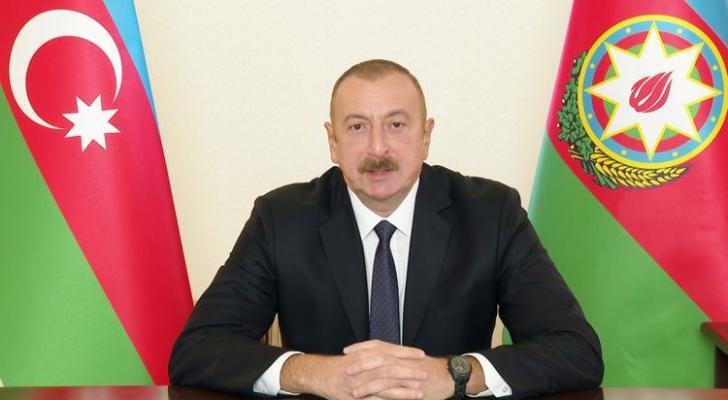 “Bir daha sual verirəm, hər dəfə bu sualı verirəm, cavab gələnə qədər verəcəm: hardandır bu pul, hardan?
