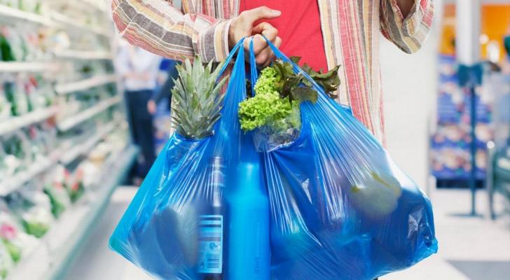Gələn ildən polietilen torbalar və plastik stəkanların satışı qadağan edilir