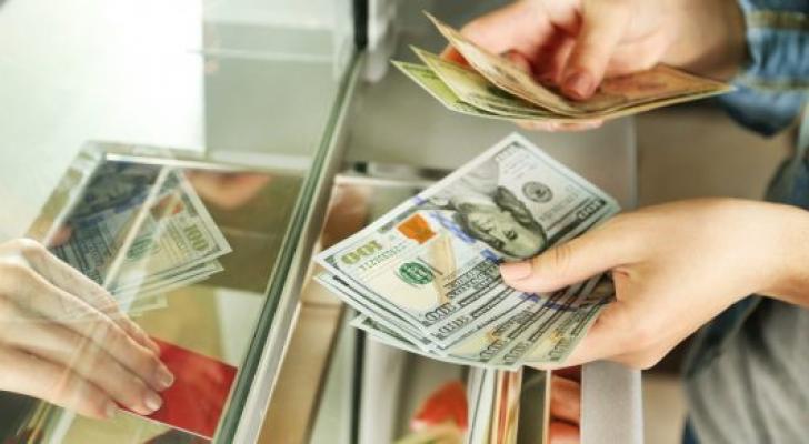 Banklar 9 ayda 4,2 milyard dollarlıq nağd xarici valyuta alıb-satıb