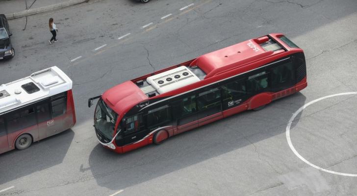 Bakıda 10 küçə və prospektdə xüsusi avtomobil zolağı yaradılacaq 