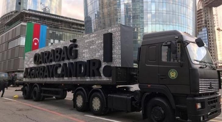 Ordumuzun məhv etdiyi düşmən texnikalarının nömrələrindən ibarət lövhə hazırlandı - FOTO