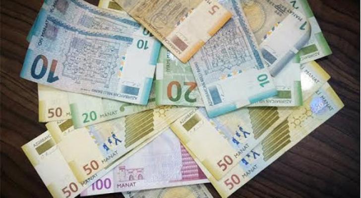 Əhalinin banklardakı əmanətlərinin həcmi artıb