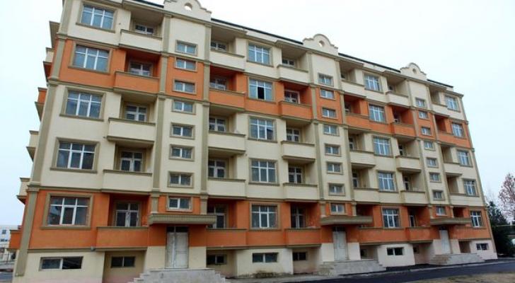 Köçkünlər üçün tikilmiş mənzillərin şəhid ailələrinə veriləcəyi vaxt açıqlandı - RƏSMİ