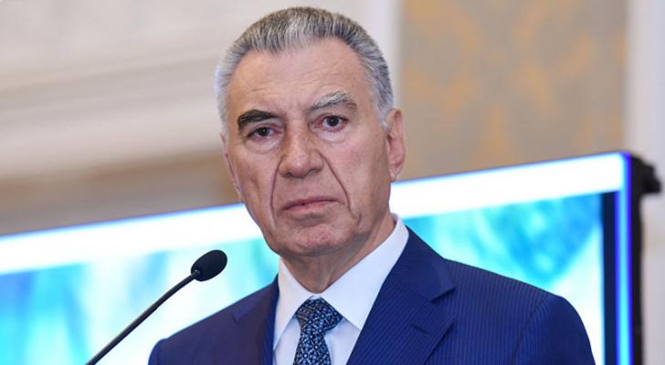 Nazir Əli Həsənovun oğlunu işdən çıxardı