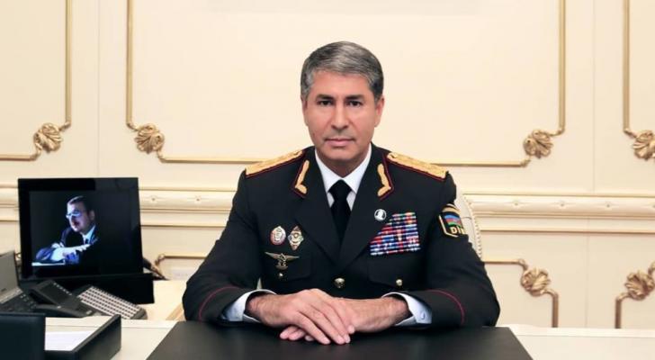 Nazir polkovniki təqaüdə göndərdi