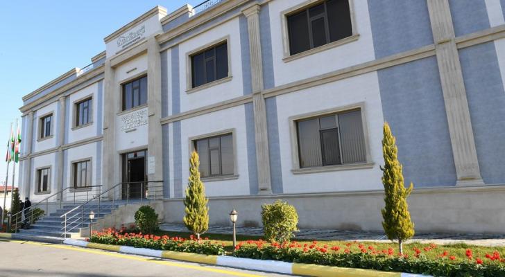 İlham Əliyev yeni yarımstansiyaların açılışını edib