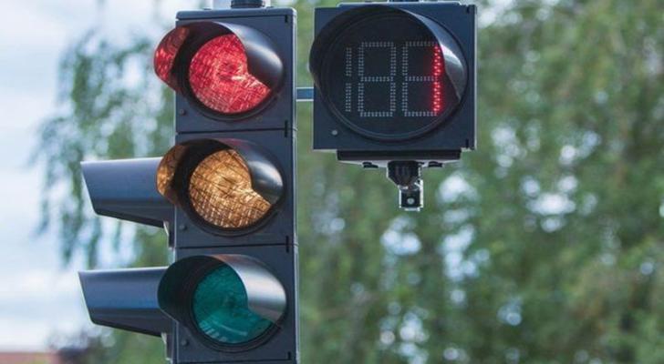 Yol qəzaları baş verən ərazilərdəki işıqforlardan taymerlər yığışdırılır