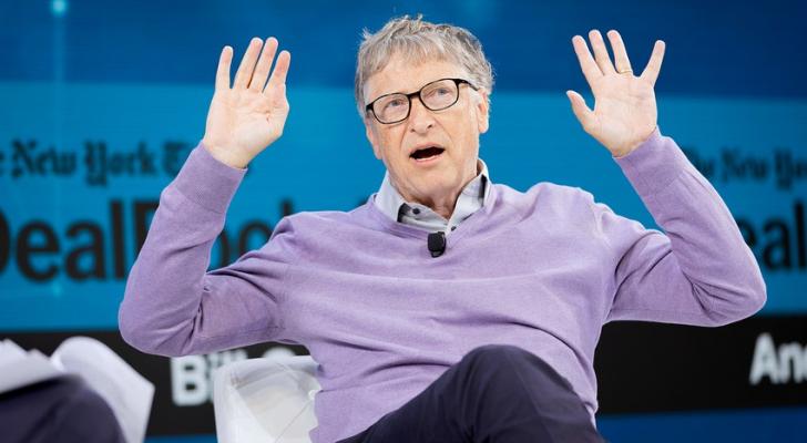 Bill Qeyts bəşəriyyəti yeni qlobal təhlükə gözlədiyini bildirib