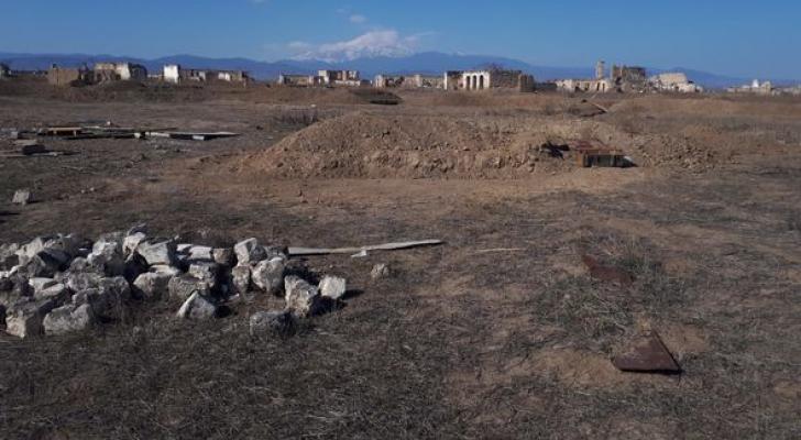 İşğaldan azad edilmiş ərazilərdə düşmənin atıb qaçdığı silah-sursat aşkar edildi - FOTO