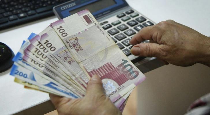 Bir qrup şəxsin pensiyası artırıldı