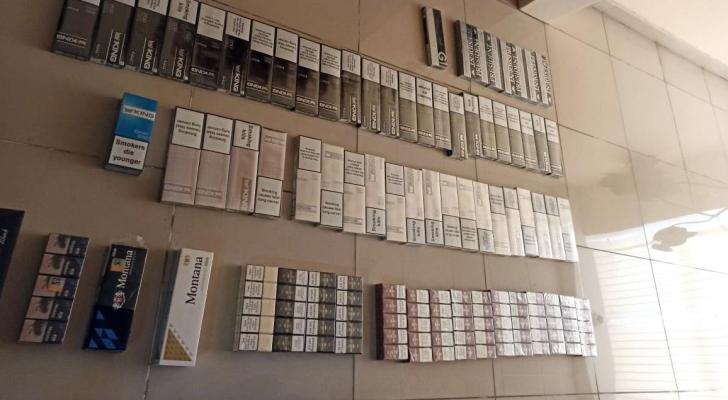 Gömrük xeyli miqdarda aksiz markasız siqaretlər aşkar edib