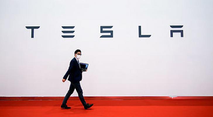 “Tesla” Çin torpaqlarından imtina edib