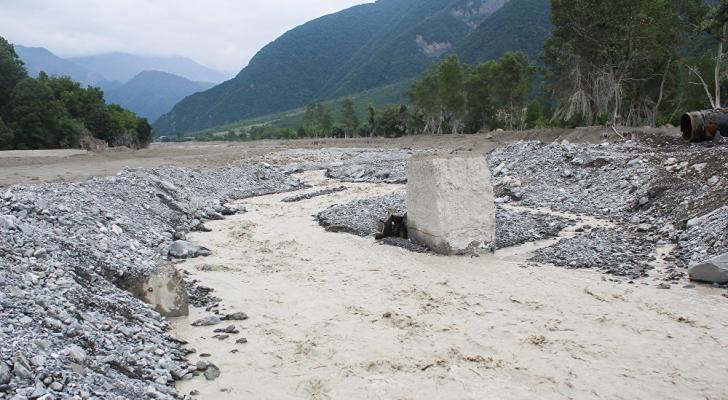 Azərbaycanda 25 yaşlı oğlanı sel apardı