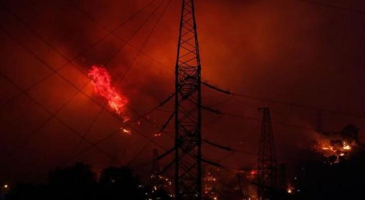 İstilik Elektrik Stansiyasının ərazisinə keçən yanğına görə sakinlər təxliyyə edilir - FOTO