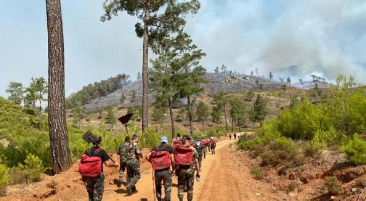 Qardaş ölkədə yanğınla mübarizə aparan FHN əməkdaşlarının YENİ GÖRÜNTÜLƏRİ - FOTO