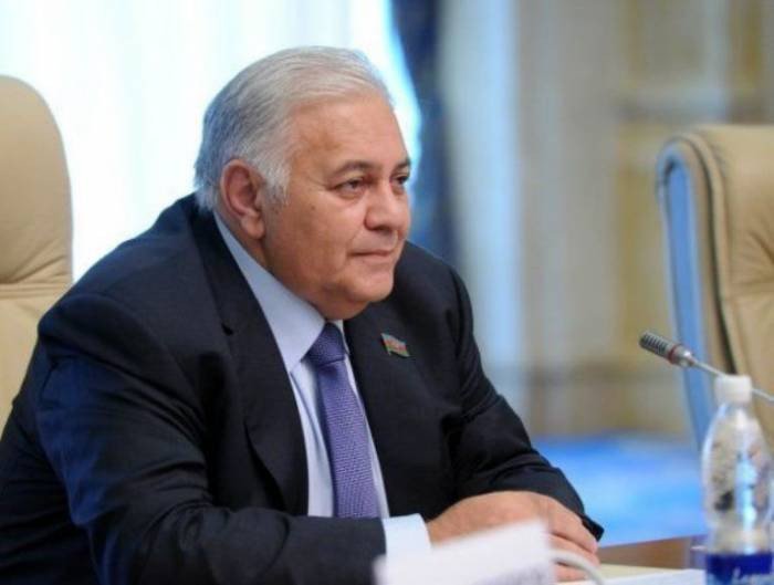Oqtay Əsədov yenidən prezident seçildi