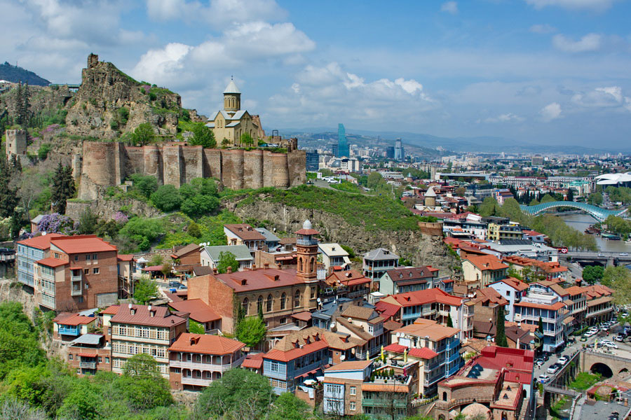 İyuldan Bakıdan Tbilisiyə uçuşlar BAŞLAYACAQ