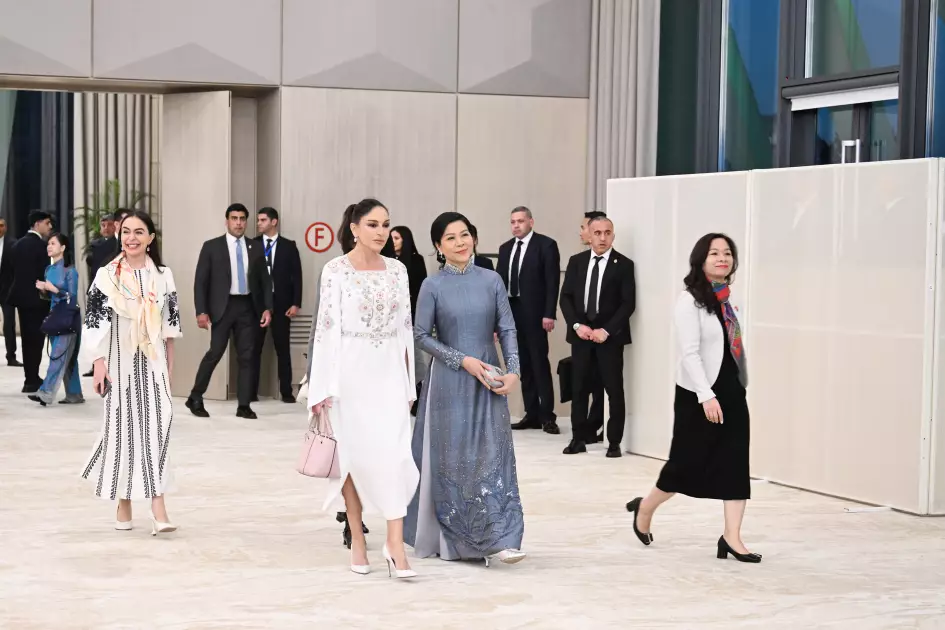 Prezident İlham Əliyevin adından To Lamın şərəfinə dövlət ziyafəti verilib - FOTO - Foto 2
