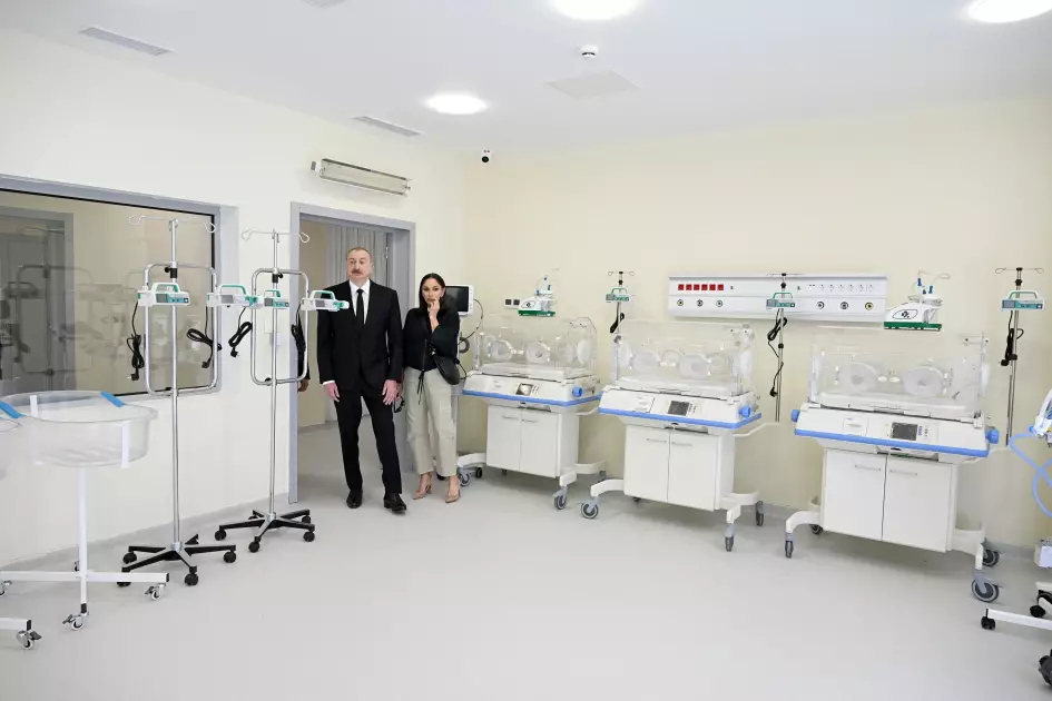 İlham Əliyev və Mehriban Əliyeva Şuşa Müalicə-Sağlamlıq Mərkəzinin açılışında iştirak ediblər - YENİLƏNİB - Foto 3