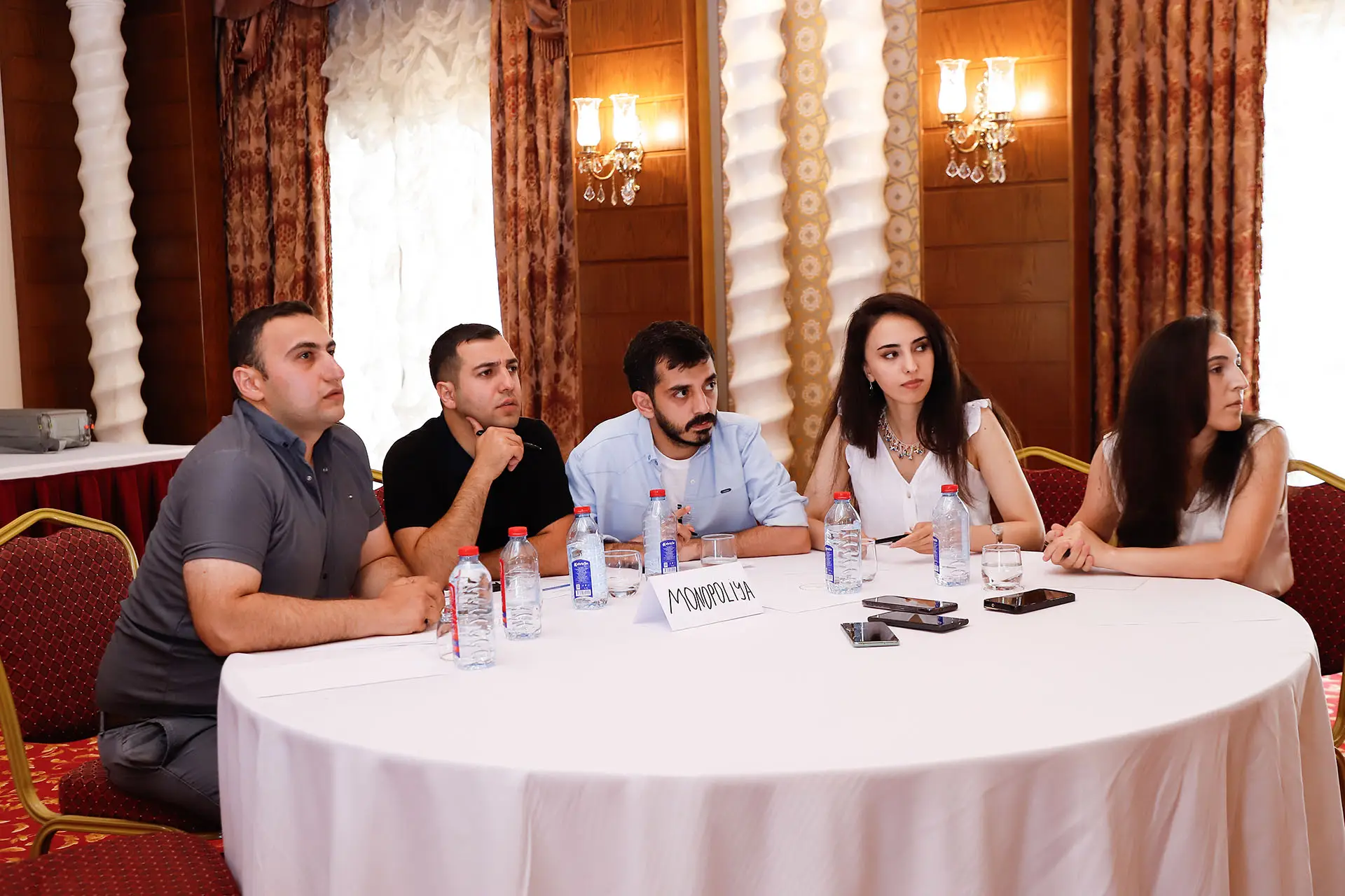 Mətbuatımızın 150 illiyi münasibətilə jurnalistlər arasında intellektual yarış keçirilib - FOTO - Foto 4