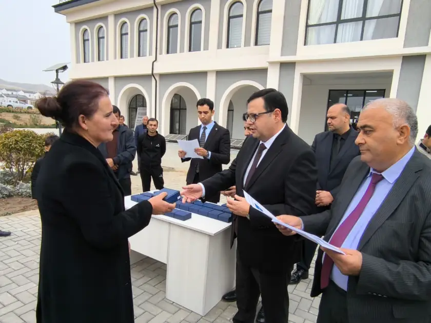 Böyük Qayıdış: Ağdamın Xıdırlı kəndində daha 50 ailəyə mənzillərin açarları təqdim olunub - FOTO - Foto 3