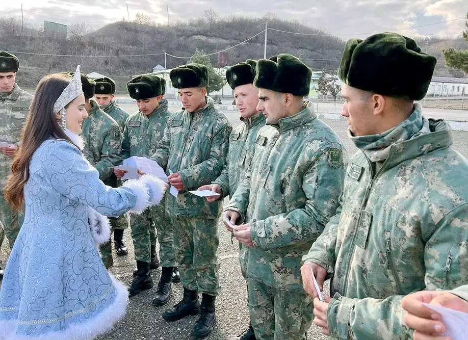 Azərbaycan Ordusunda silsilə bayram tədbirləri keçirilib - Foto 9