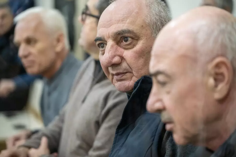 Azərbaycan xalqına qarşı çoxsaylı cinayətlərin törədilməsində təqsirləndirilən şəxslərin məhkəməsi davam etdirilir - FOTO - Foto 12