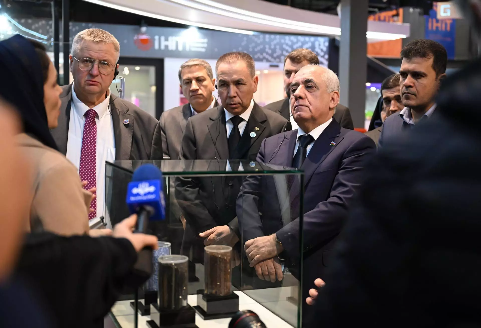 Azərbaycan Üçüncü Xəzər İqtisadi Forumunda iştirak edib - FOTO - Foto 2