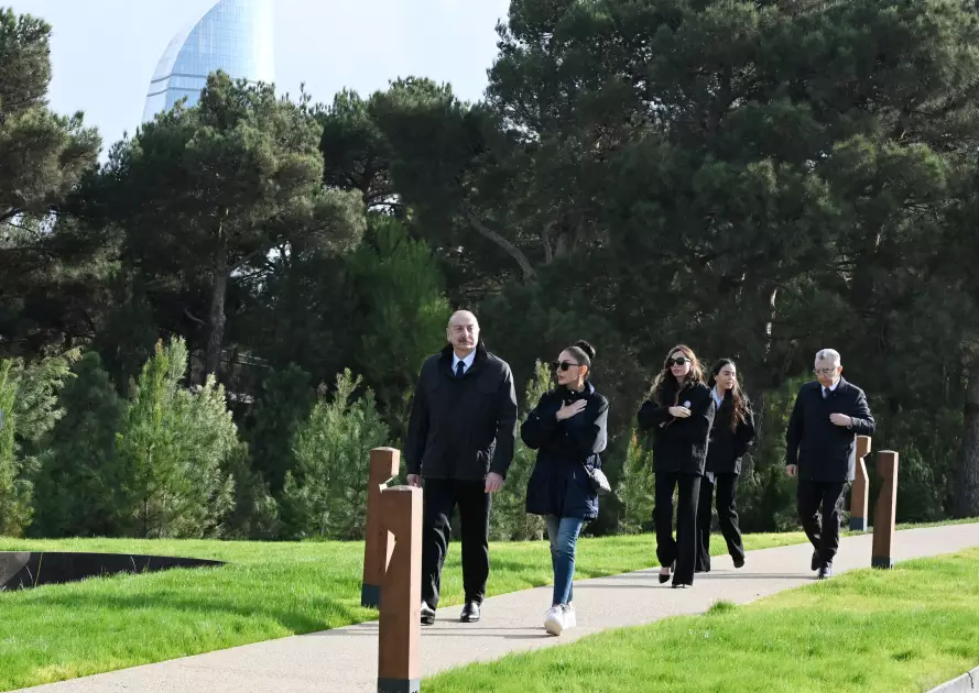 Prezident Mərkəzi Nəbatat Bağının açılışında iştirak edib - Foto 5