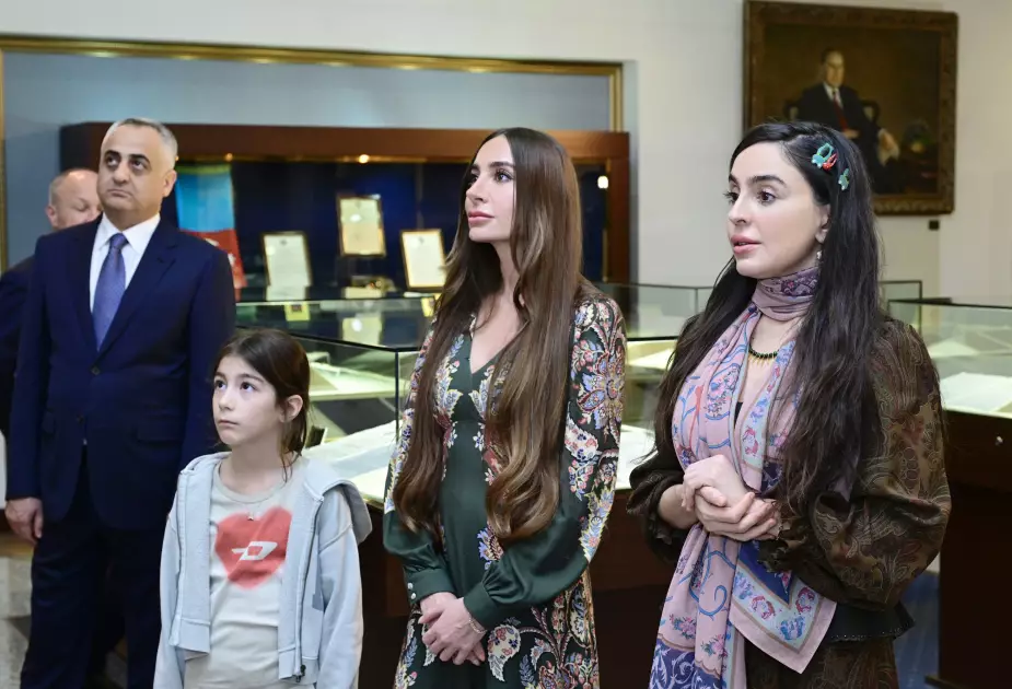 Leyla Əliyeva və Arzu Əliyeva Naxçıvana səfər ediblər - FOTO - Foto 11