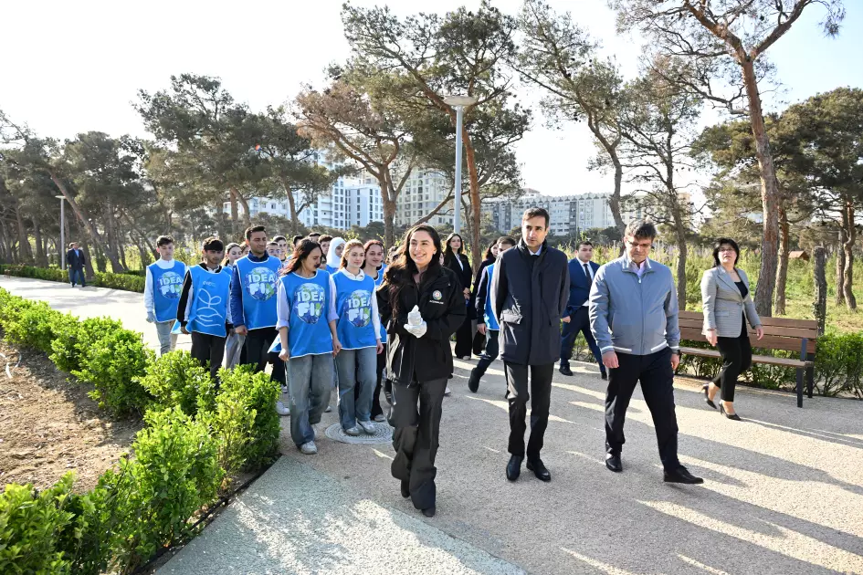 Şəhər yaşıllıqlarının inventarlaşdırılması üzrə layihənin növbəti mərhələsinə start verilib - FOTO - Foto 7